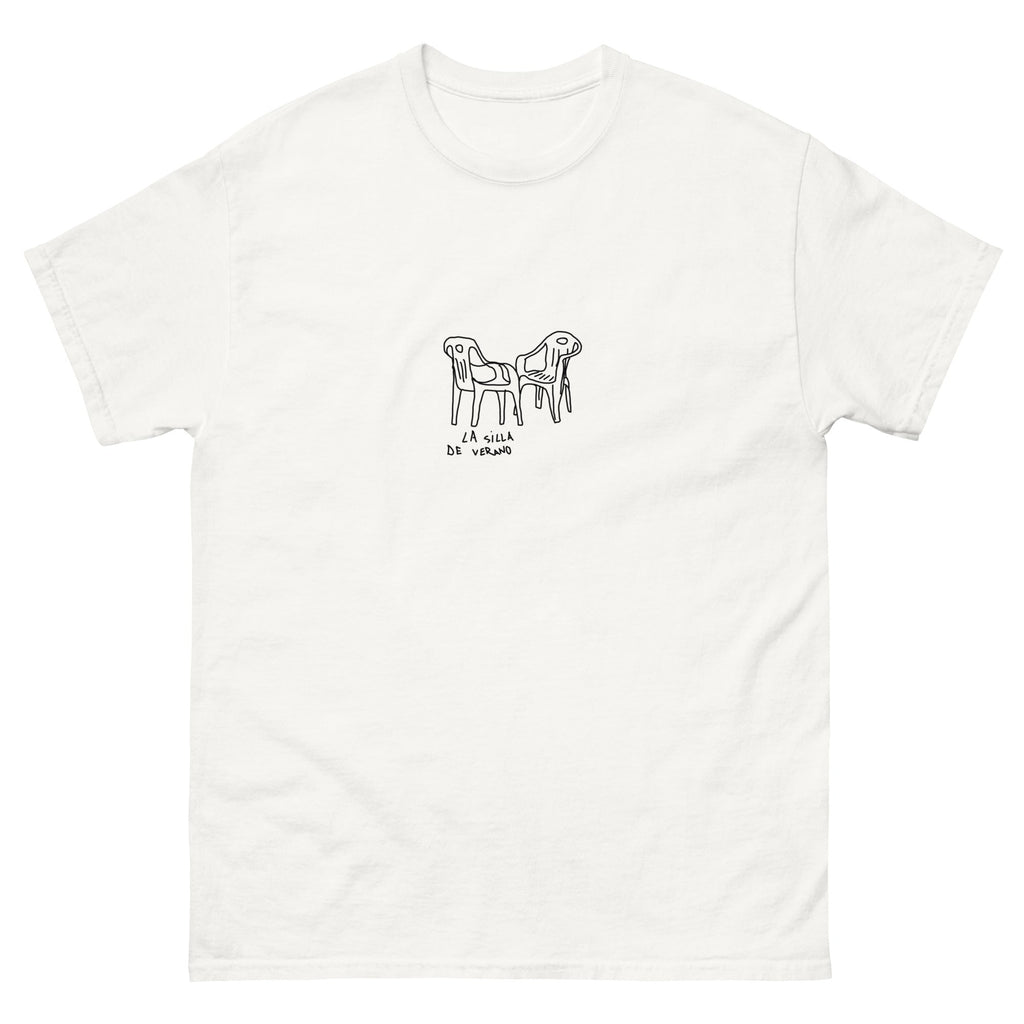 Vista frontal de la camiseta blanca Sillas de Verano